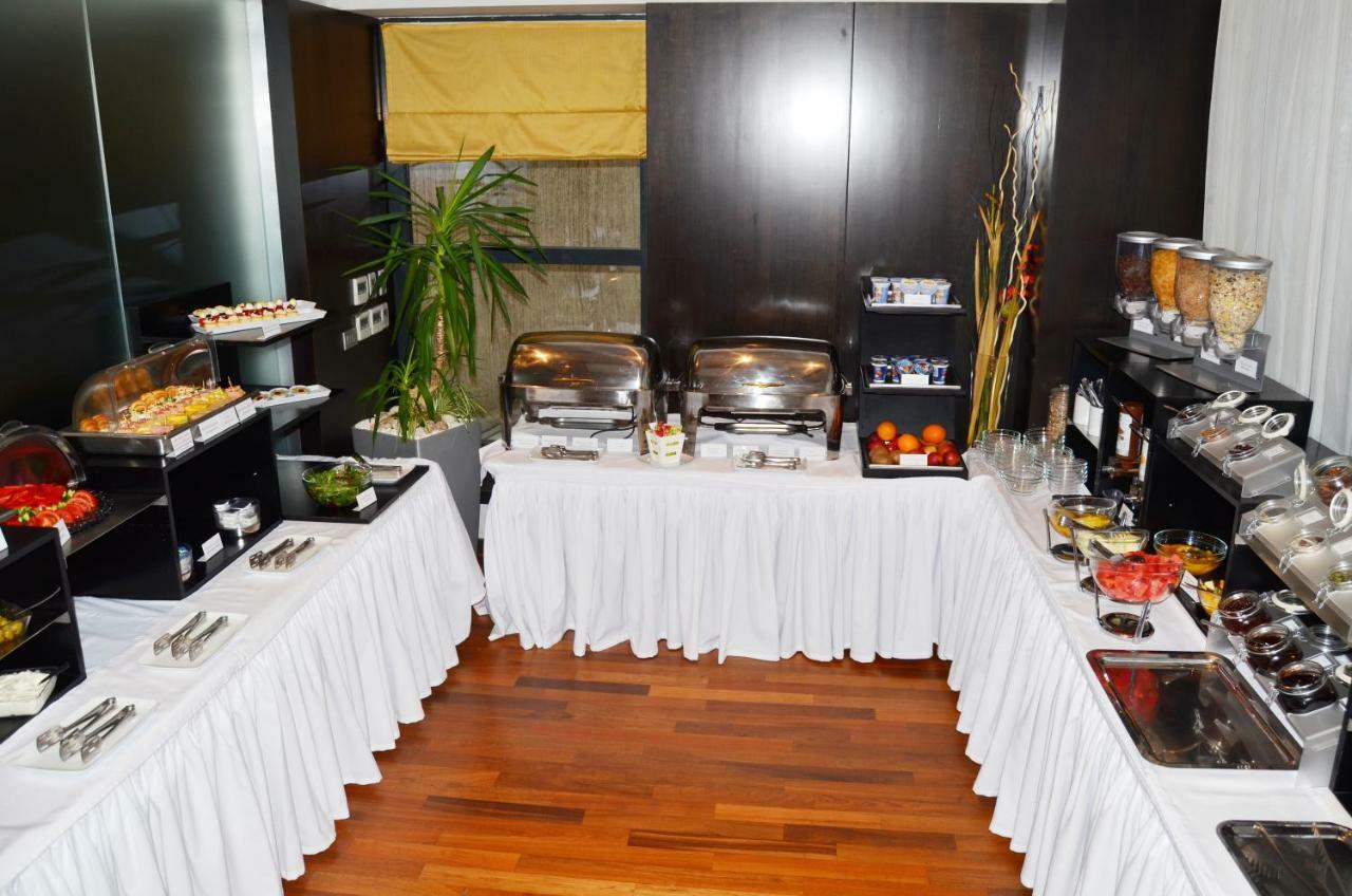 ホテル ベルテロット ブカレスト エクステリア 写真